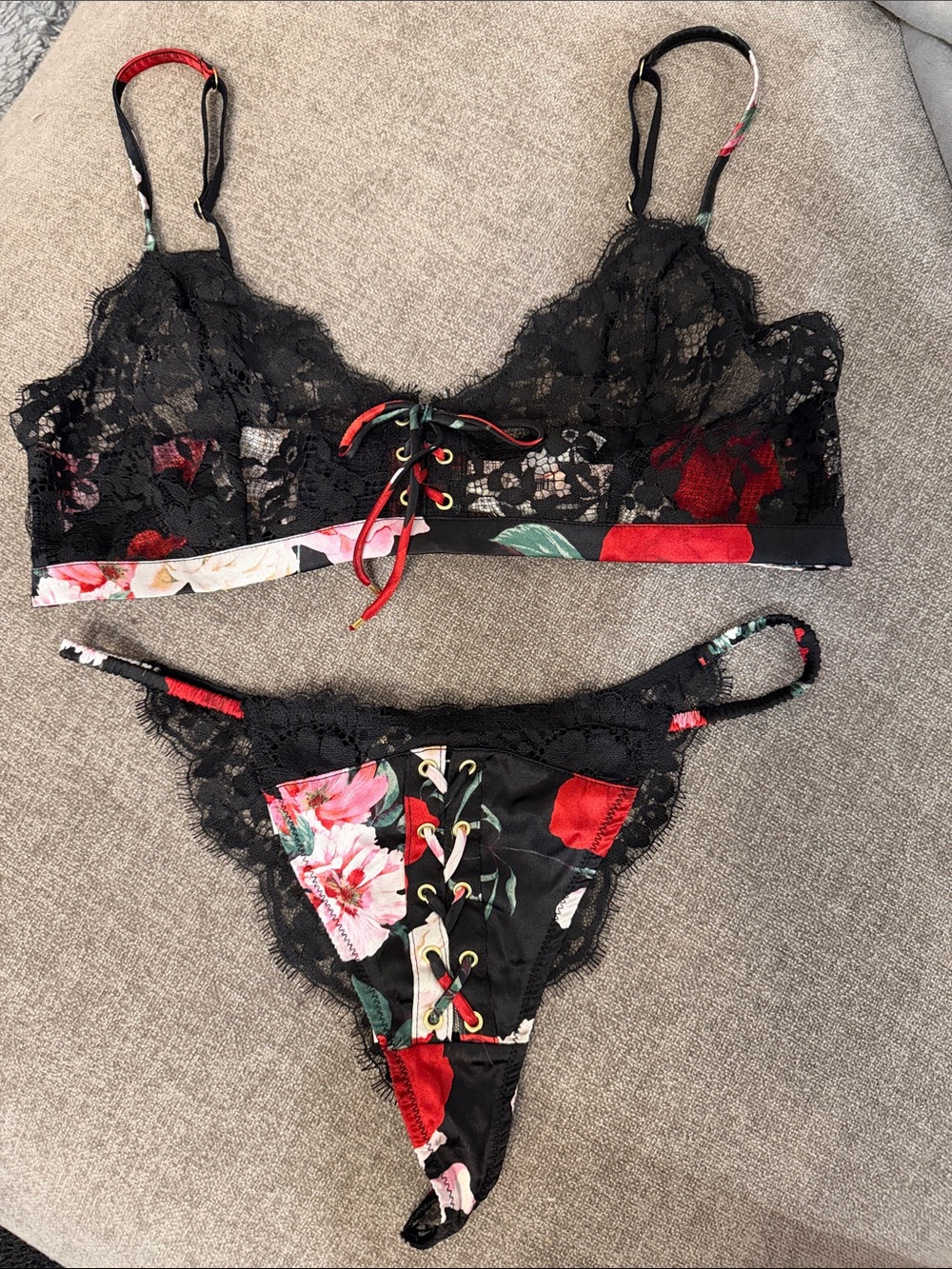 Victoria's Secret ATELIER Floral Black Lace Bralette & Thong - Black / Red /Pink